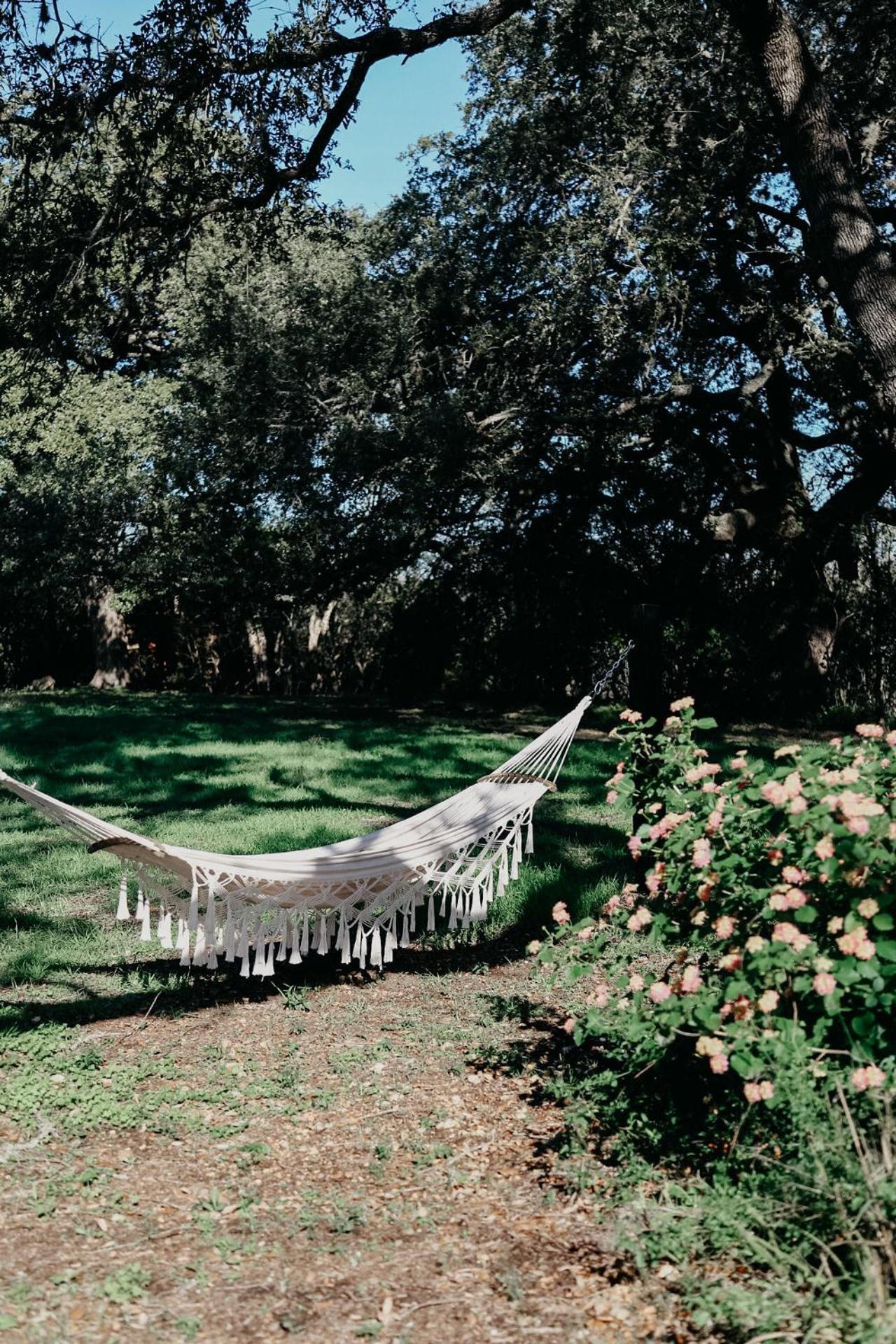 The Maverick: A-Frame W/ Hammock And Tree Top View New Braunfels Esterno foto